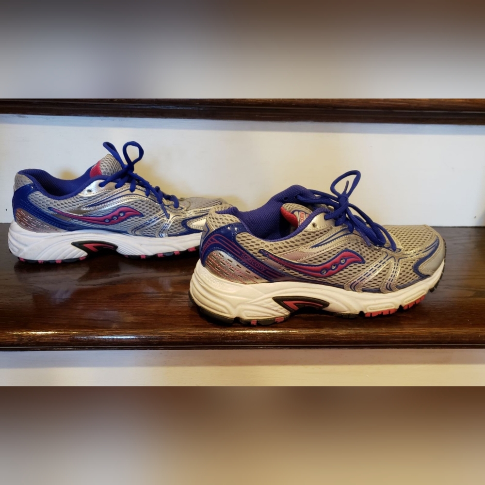 Saucony Oasis silver, blue, pink sneakers- Size 8